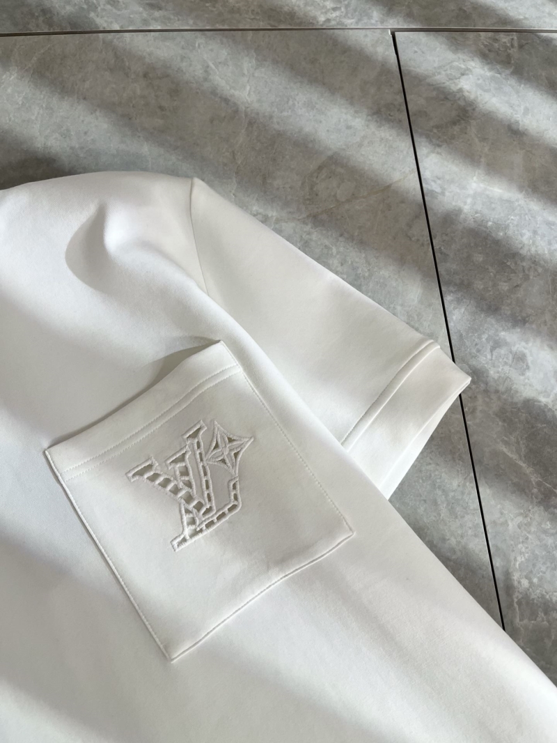 l0vis Vvtt0n t-shirt